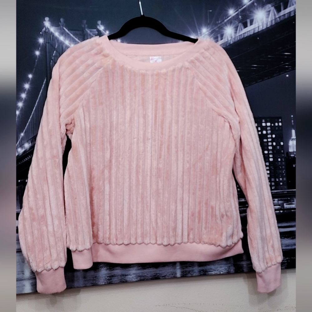 PINK SWEATER ECO FRIENDLY  NO BOUNDARIES